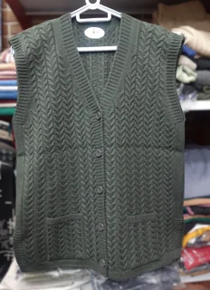 womens-knitted-vest-winter.jpg