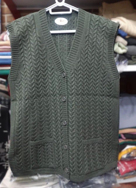 womens-knitted-vest-winter.jpg