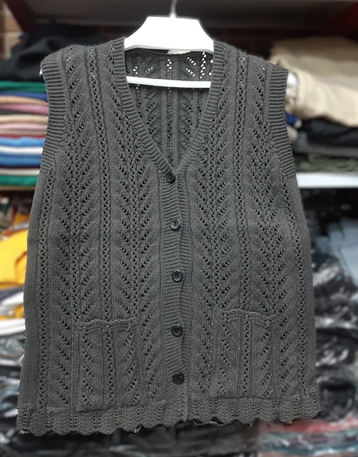 buy-thick-knit-vest15.webp