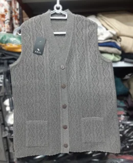 biscuity-kral-womens-knit-vest8.webp
