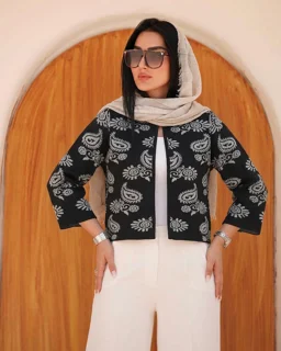 kral-cropped-knitted-jacket.jpg