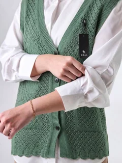kral-womens-silk-knitted-vest.webp