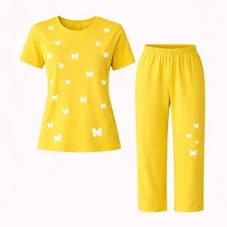 women-relaxed-tshirt-pants-set.jpg